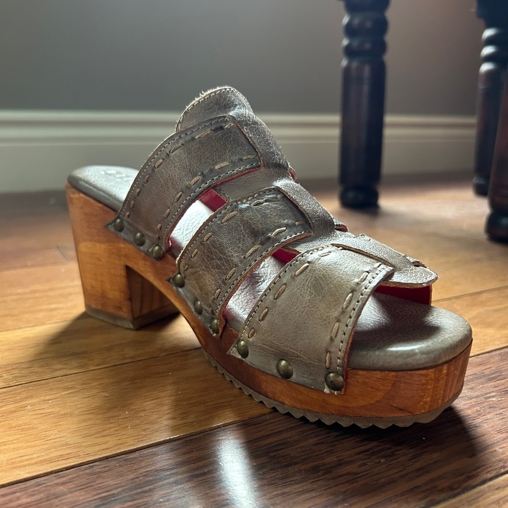 BedStü Gray Wedges Women’s leather
